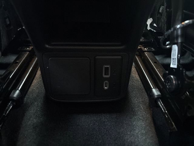 Used 2024 Buick Encore GX Sport Touring image 18