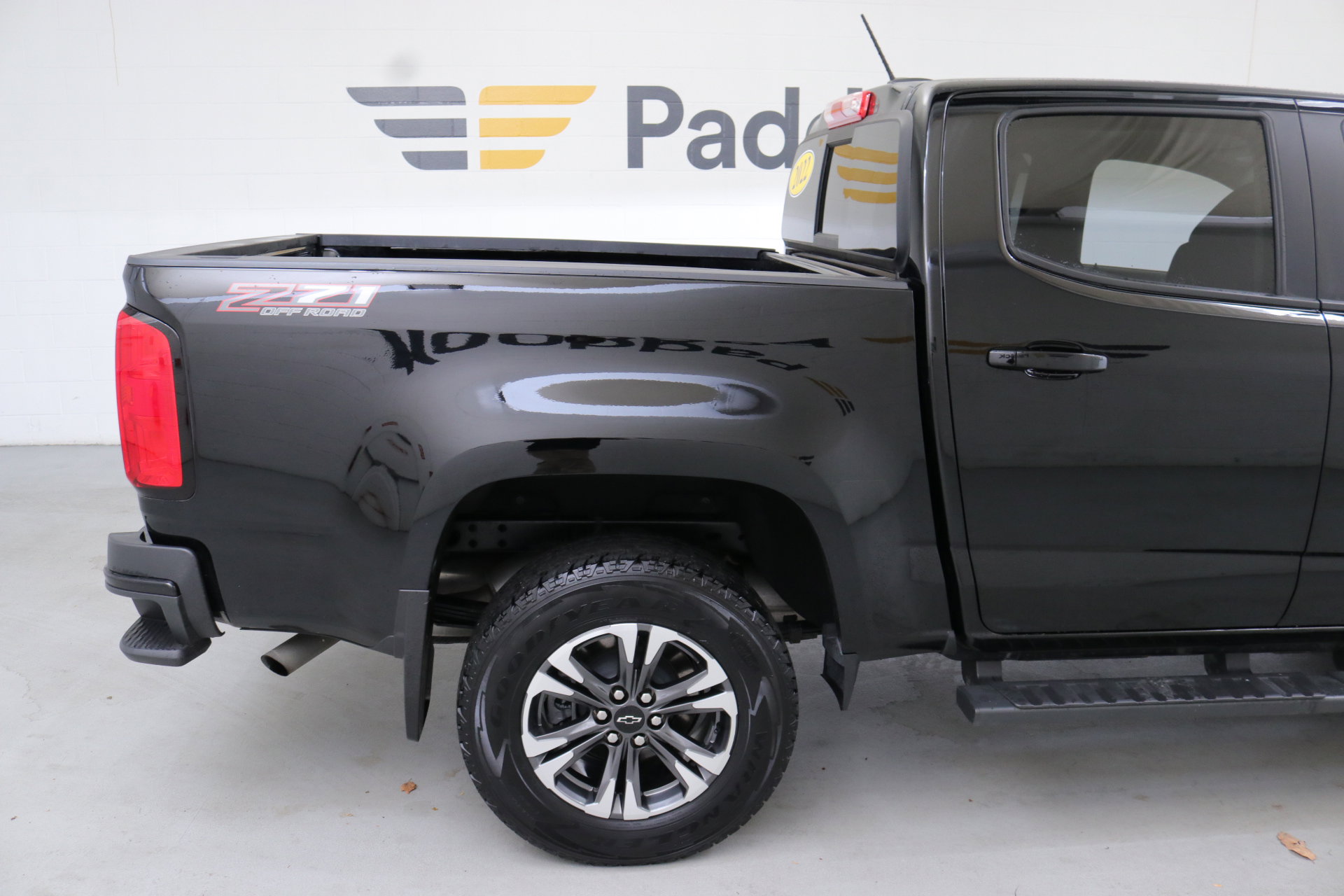 Used 2022 Chevrolet Colorado Z71 w/ Safety Package image 10