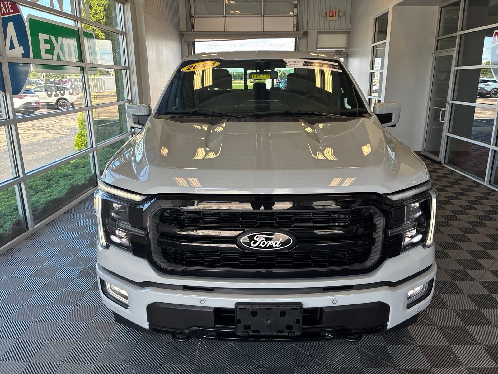 Used 2024 Ford F150 Lariat AWD/4WD image 2