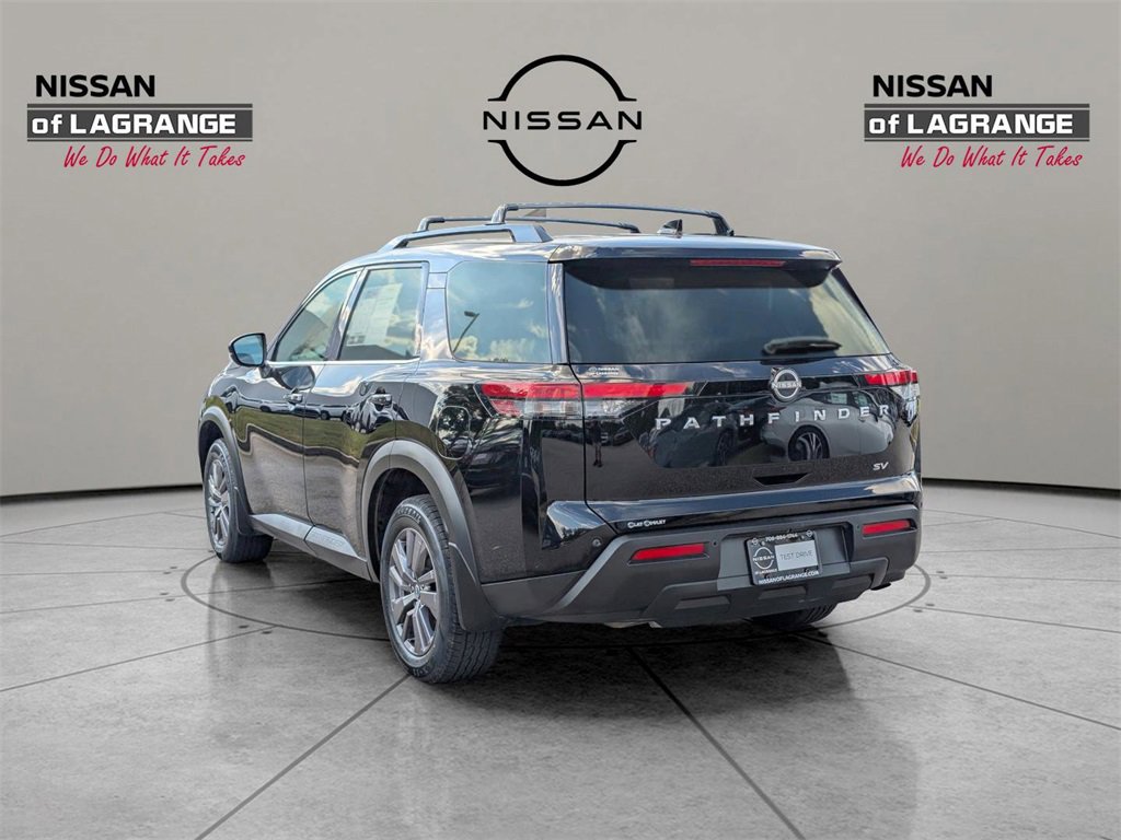Used 2022 Nissan Pathfinder SV image 7