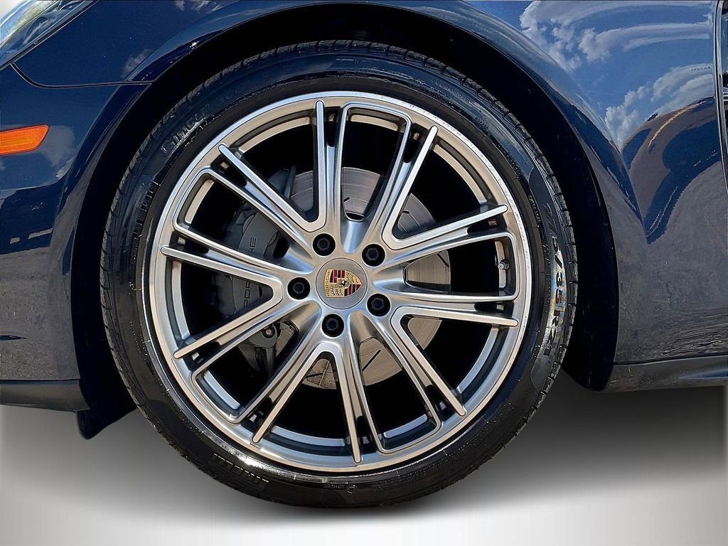 Used 2020 Porsche Panamera 4S AWD/4WD image 33