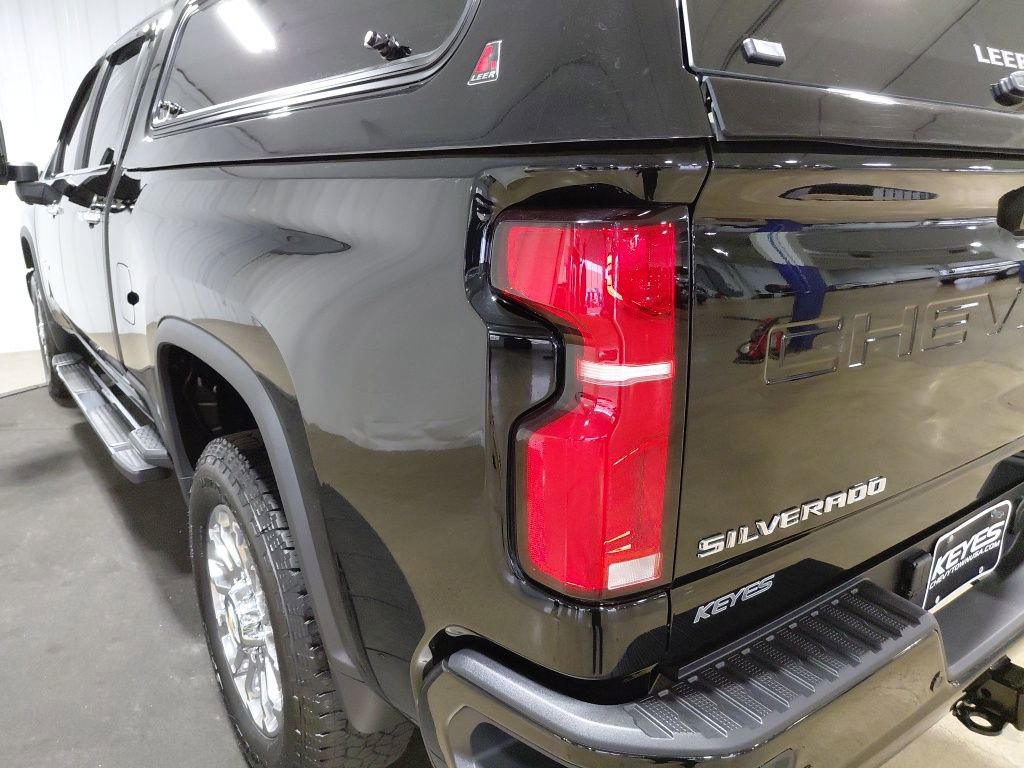 Certified 2025 Chevrolet Silverado 3500 LT w/ Z71 Chrome Sport Edition image 16