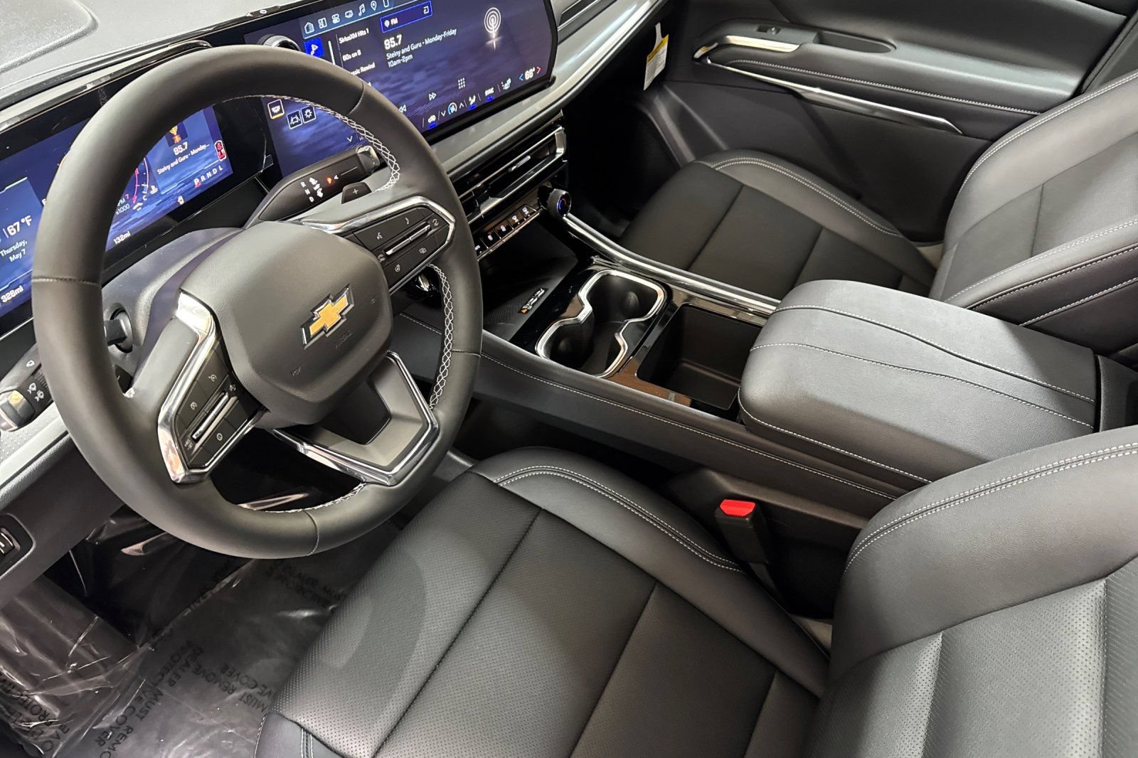 New 2026 Chevrolet Traverse LT w/ Driver Confidence Package FWD image 10