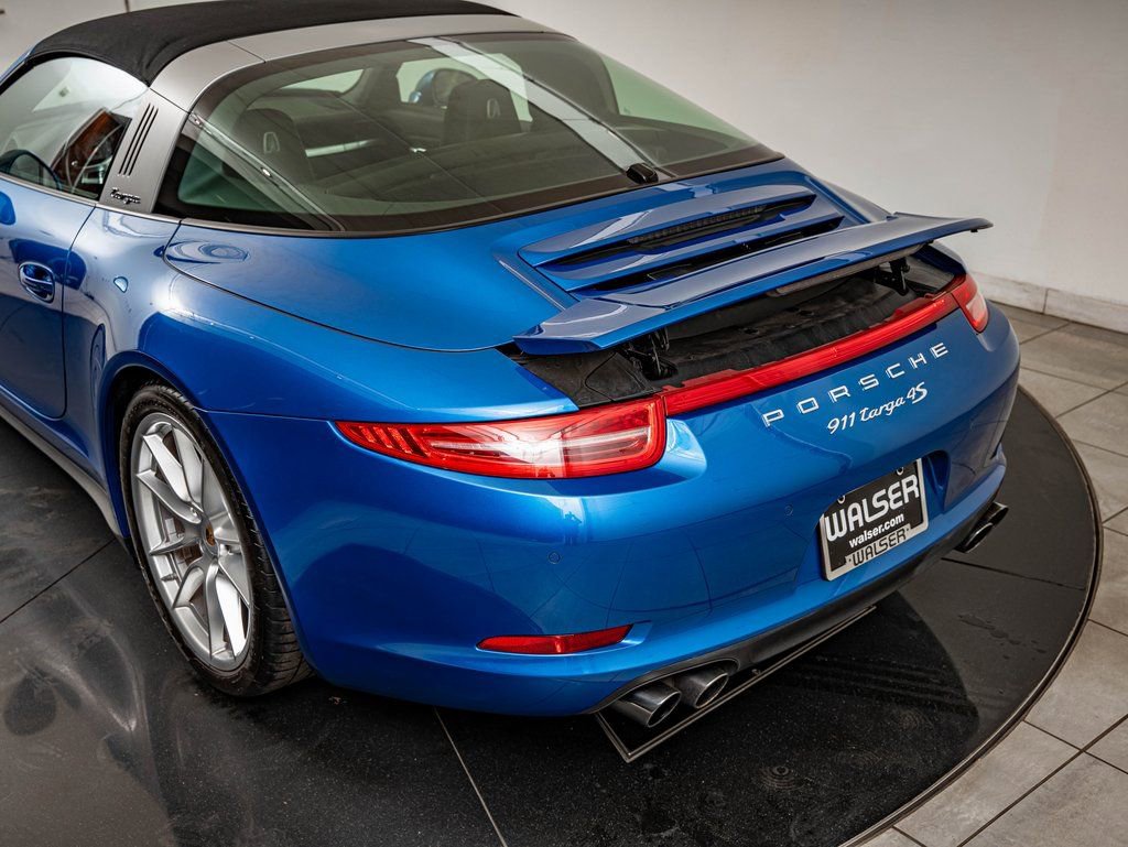 Certified 2015 Porsche 911 Targa 4S image 28