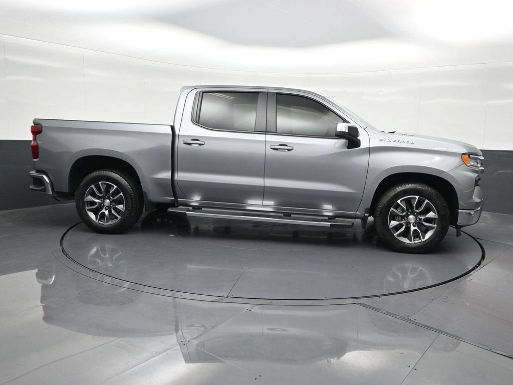 Used 2024 Chevrolet Silverado 1500 LT RWD image 7