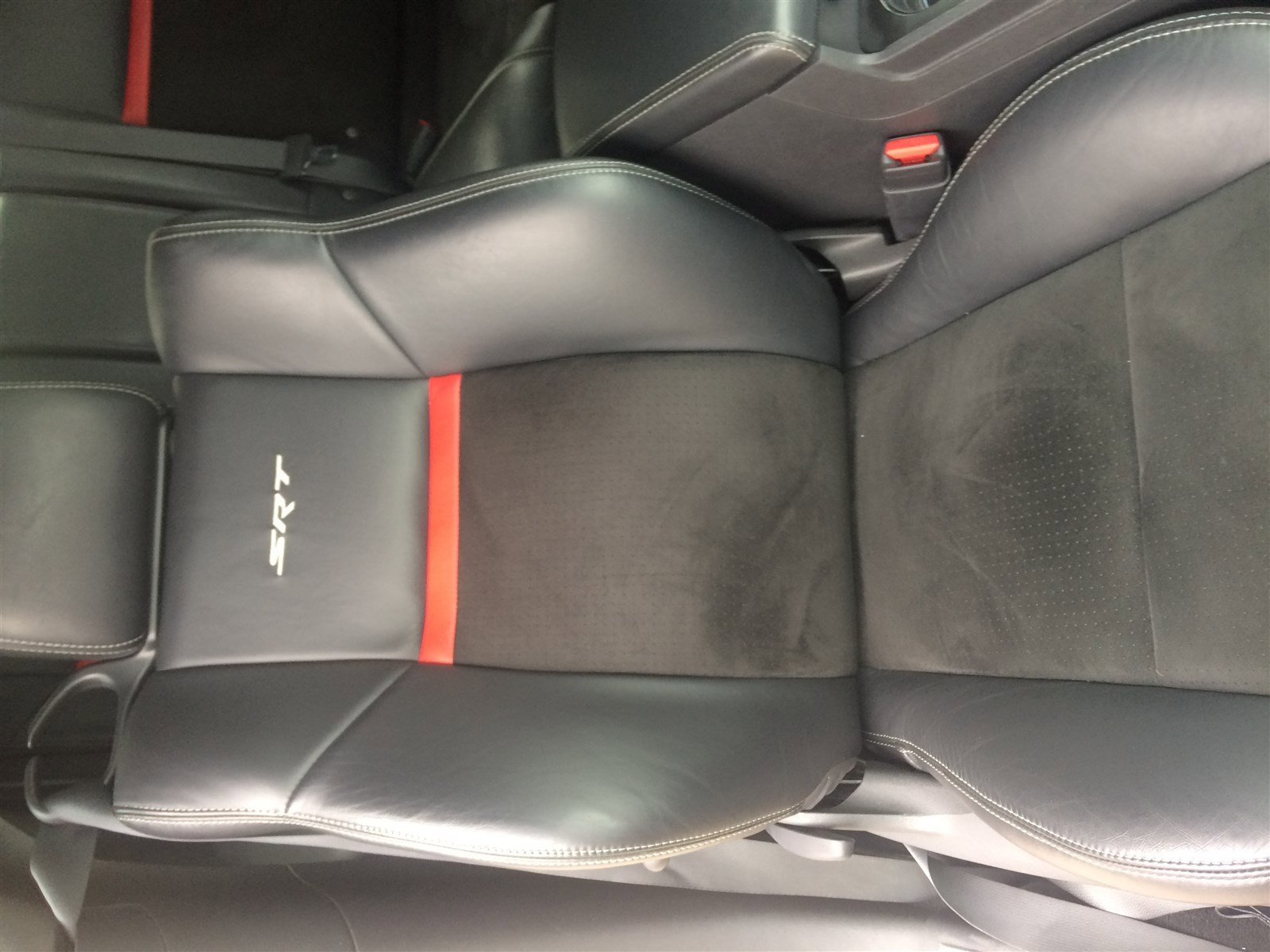 Used 2010 Dodge Challenger SRT8 image 7