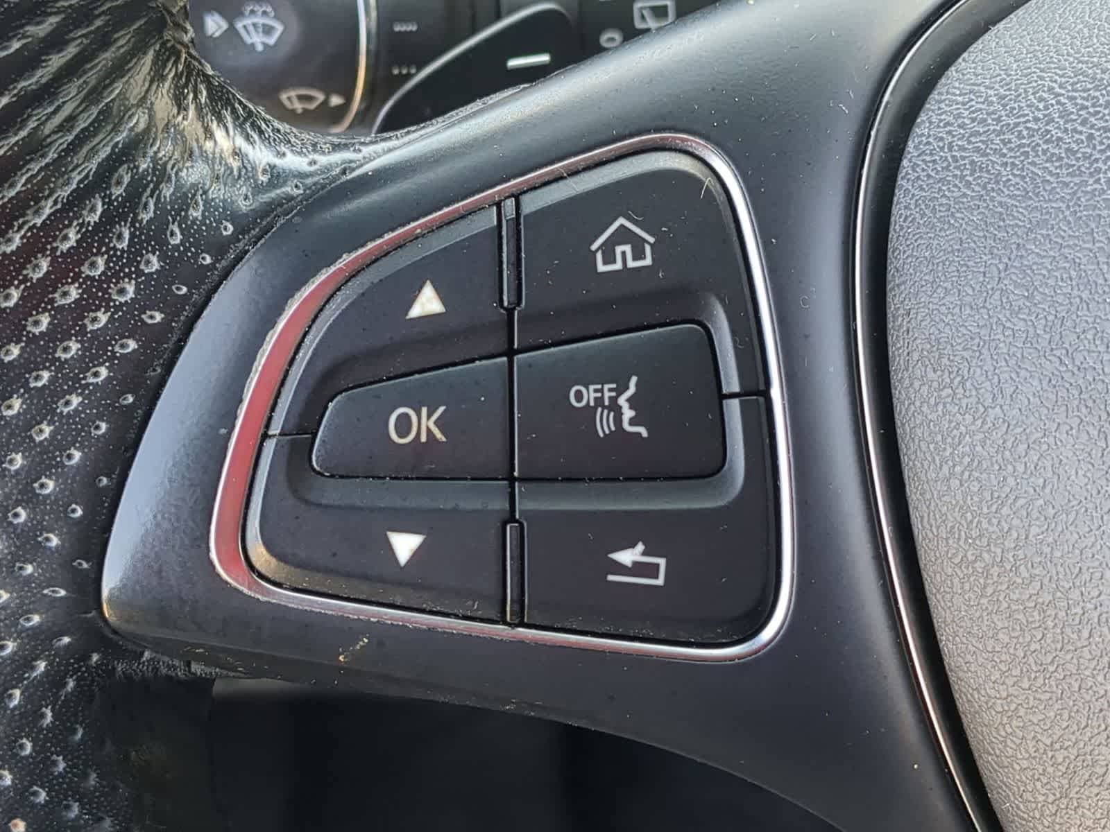 Used 2019 Mercedes-Benz GLC 300 4MATIC image 23