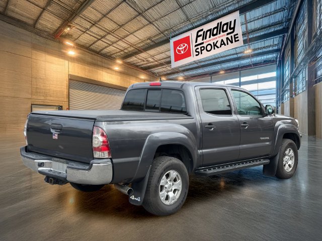 Used 2015 Toyota Tacoma 4x4 Double Cab w/ SR5 Package image 4