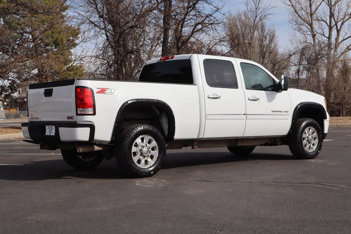 Used 2014 GMC Sierra 2500 Denali image 6