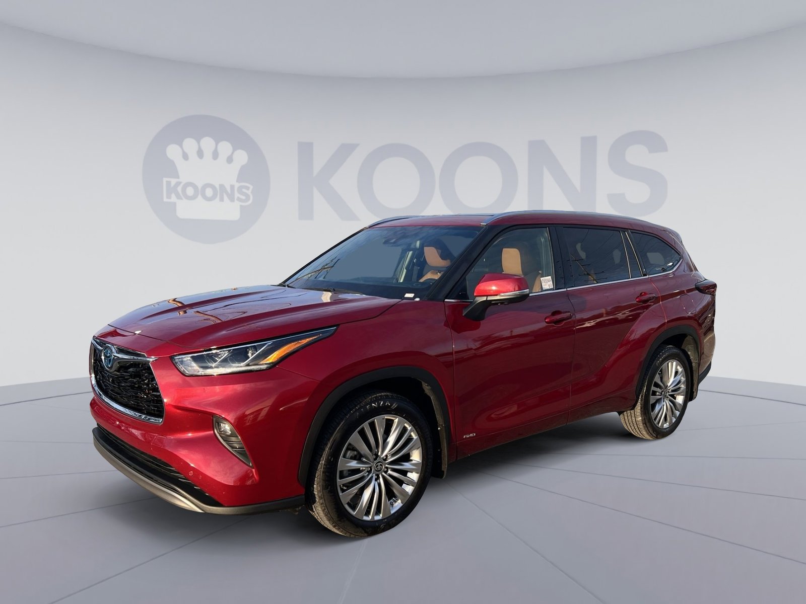 Used 2024 Toyota Highlander Platinum image 1
