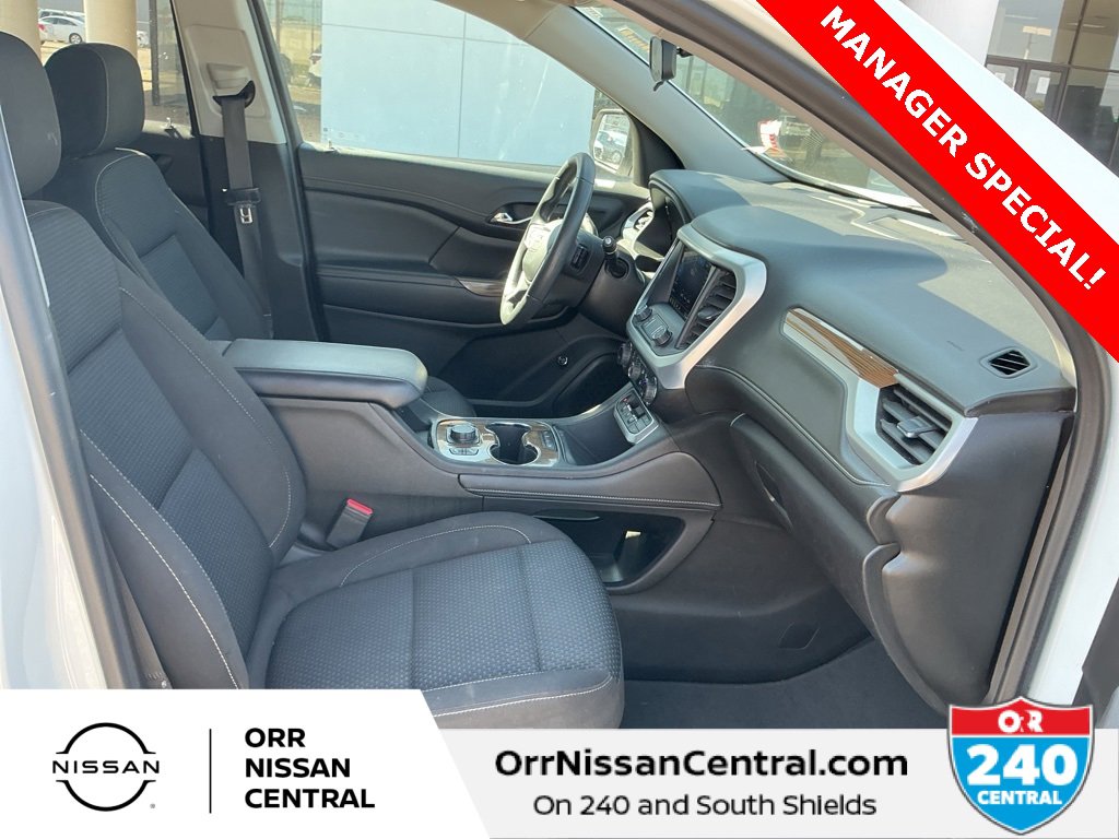 Used 2022 GMC Acadia SLE w/ Driver Convenience Package image 11