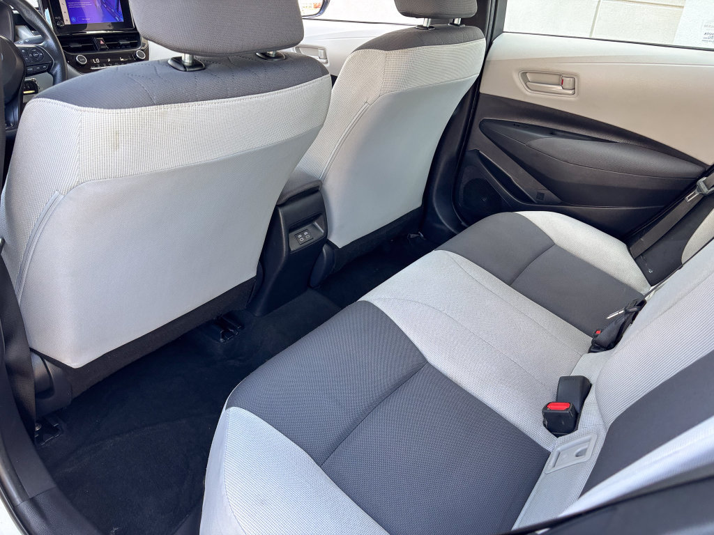 Used 2025 Toyota Corolla LE FWD image 36