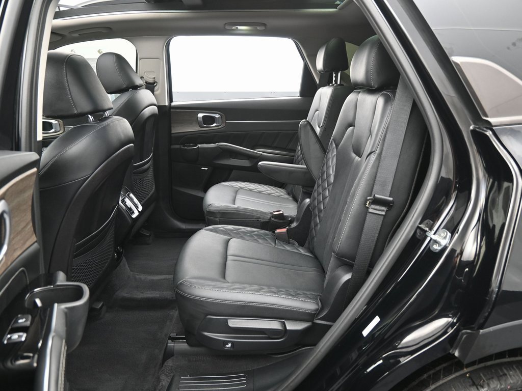 Used 2022 Kia Sorento SX Prestige image 28