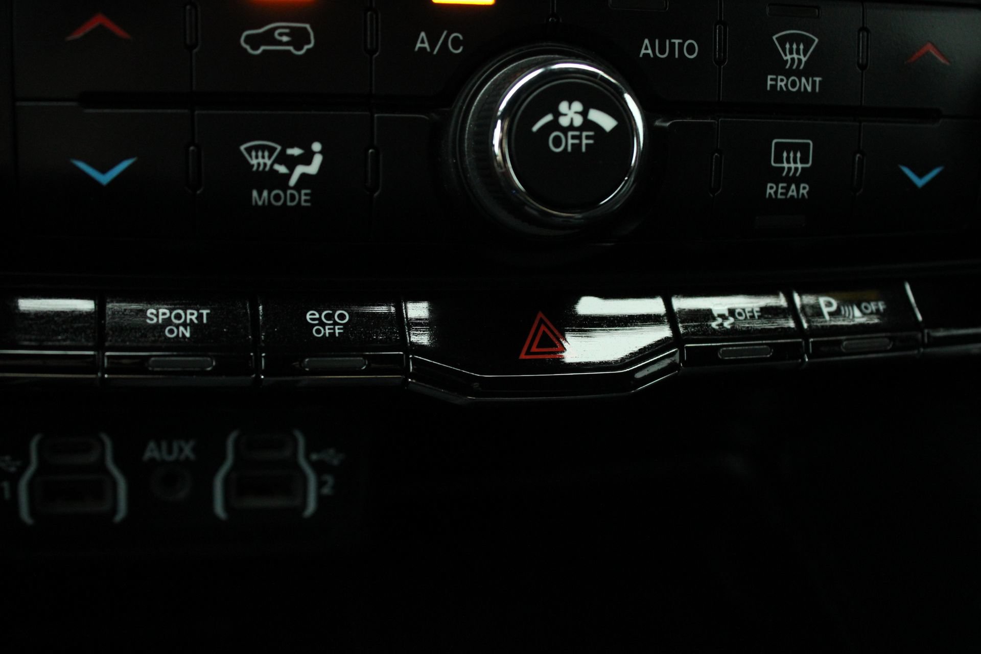 Used 2021 Dodge Durango R/T w/ Blacktop Package AWD/4WD image 45
