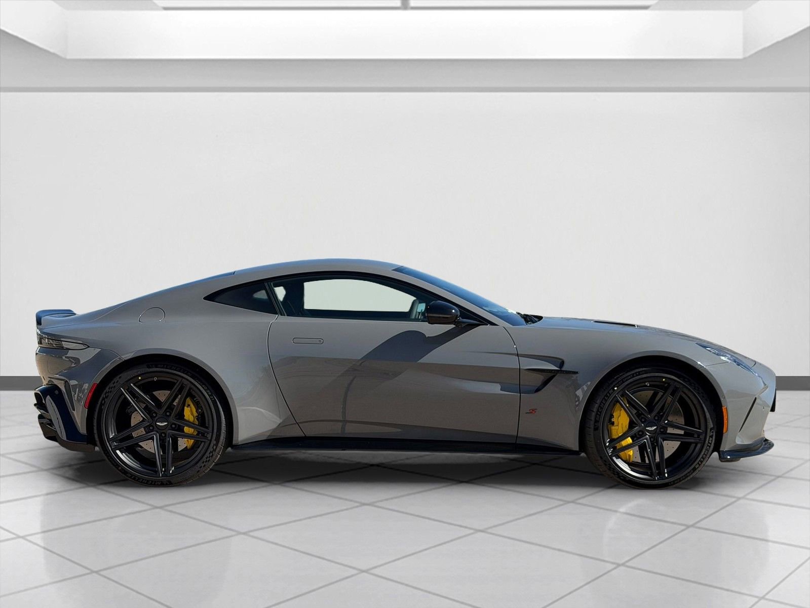 New 2026 Aston Martin V8 Vantage S image 9