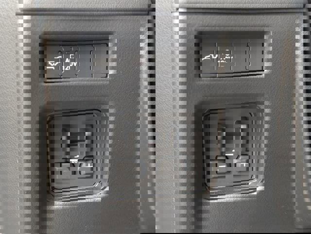 Used 2026 Lexus LX 700h Luxury image 22