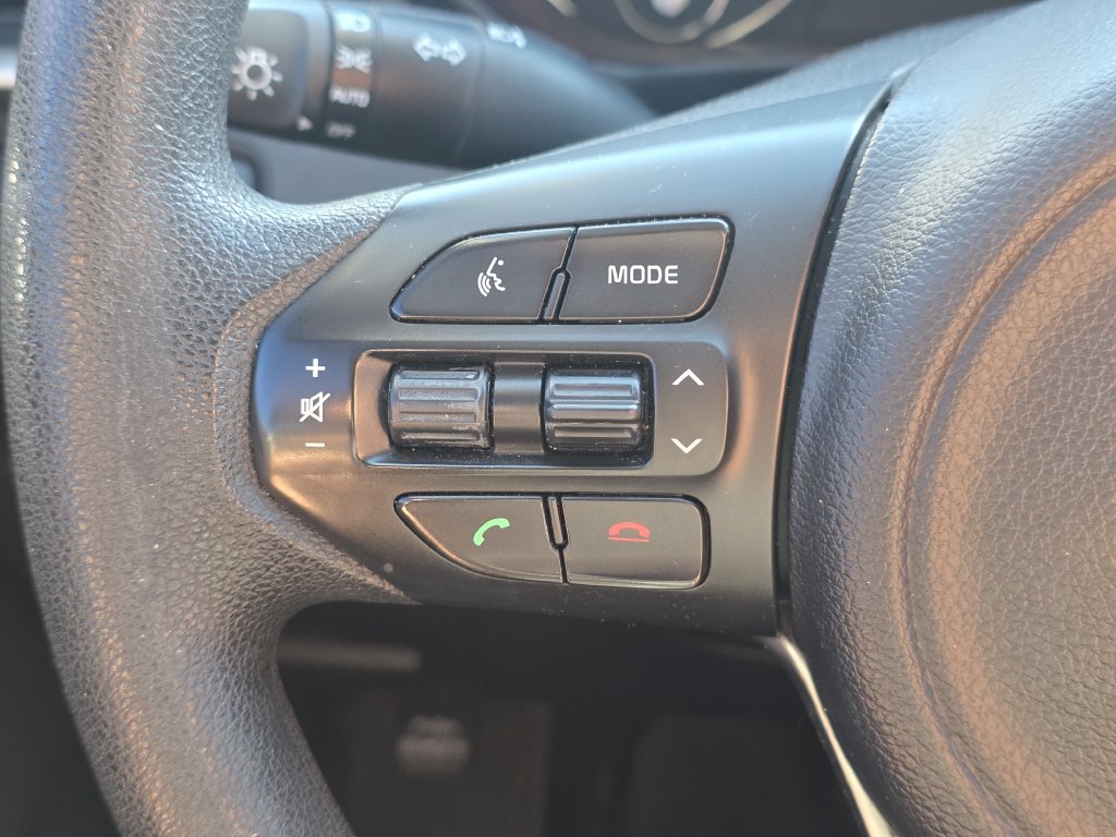 Used 2016 Kia Sorento LX AWD/4WD image 25