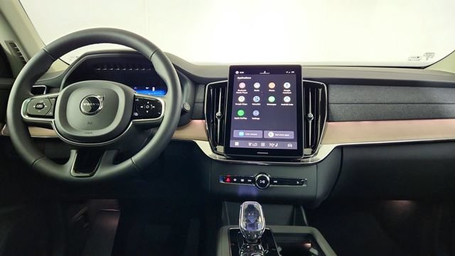 New 2026 Volvo XC90 B5 Core AWD/4WD image 25