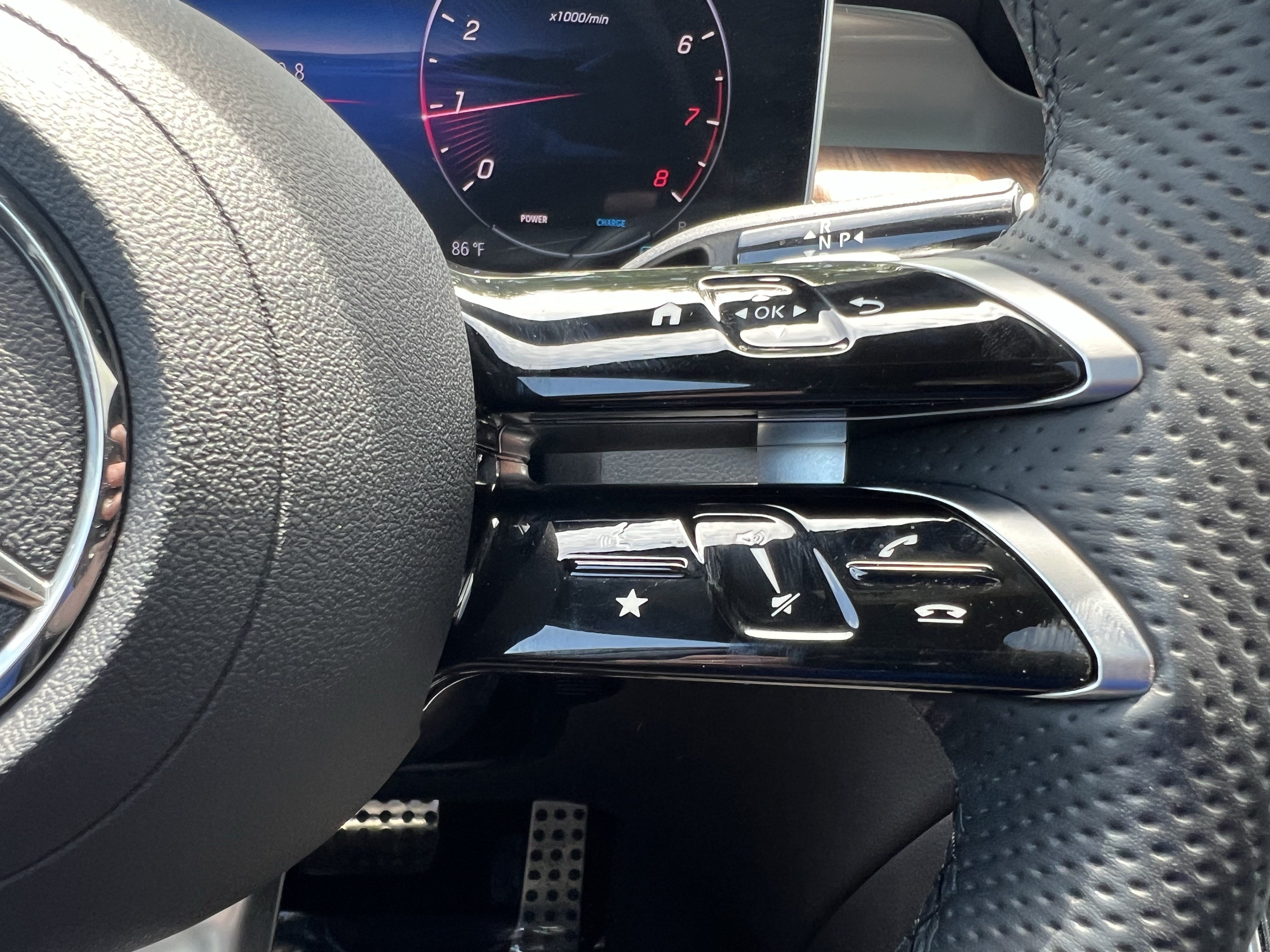 Certified 2025 Mercedes-Benz GLC 300 4MATIC w/ AMG Line image 20