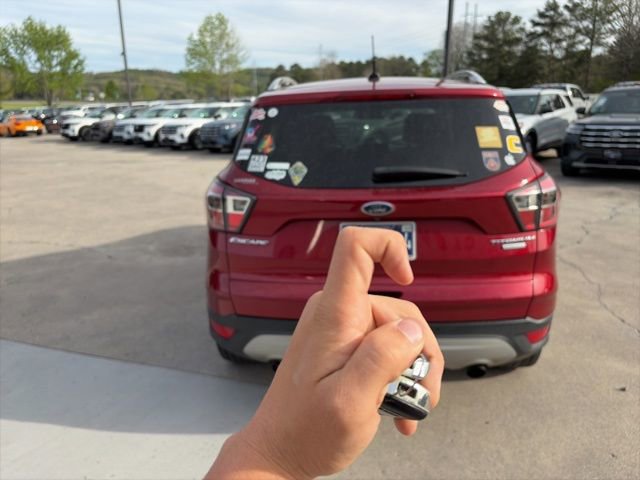 Used 2017 Ford Escape Titanium image 6