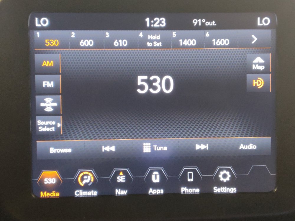 Used 2022 Jeep Renegade Latitude AWD/4WD image 25