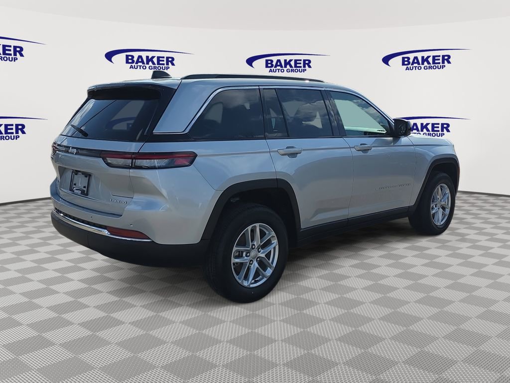 New 2026 Jeep Grand Cherokee Laredo X image 3