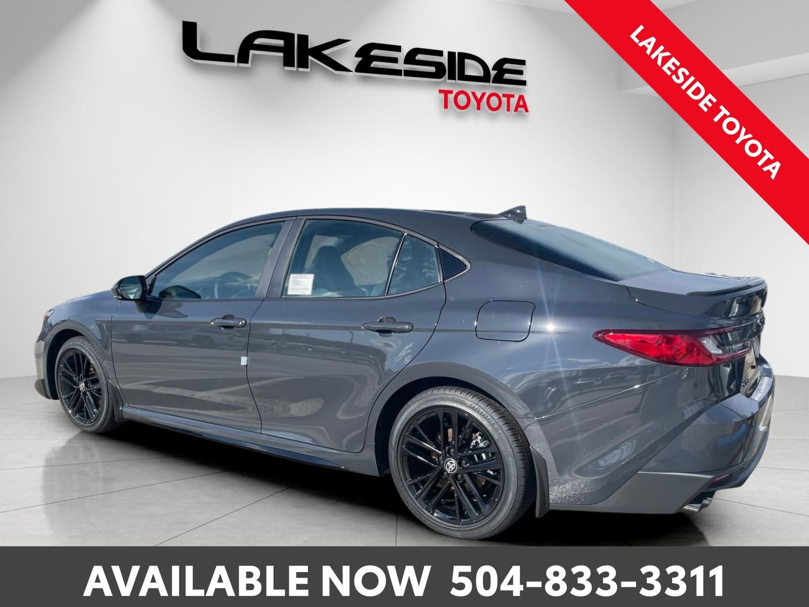 New 2026 Toyota Camry SE video 4