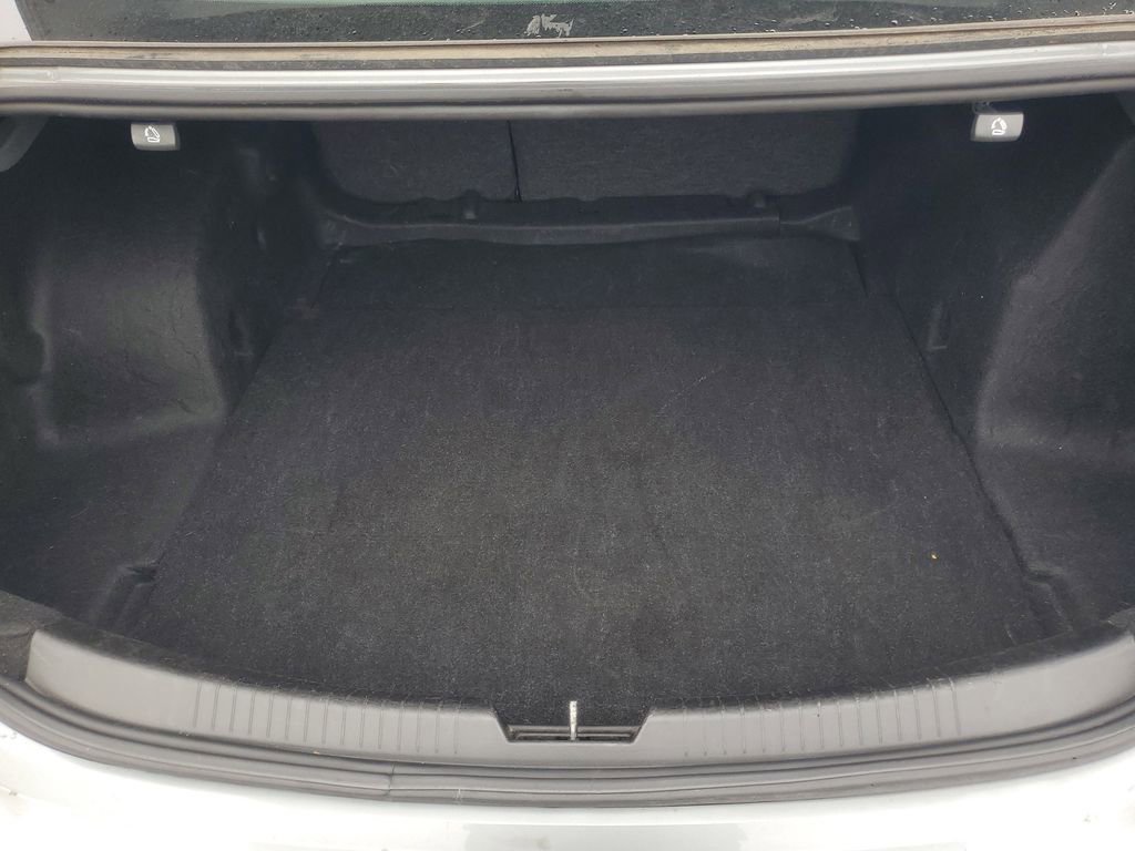 Used 2023 Chevrolet Malibu LT image 8