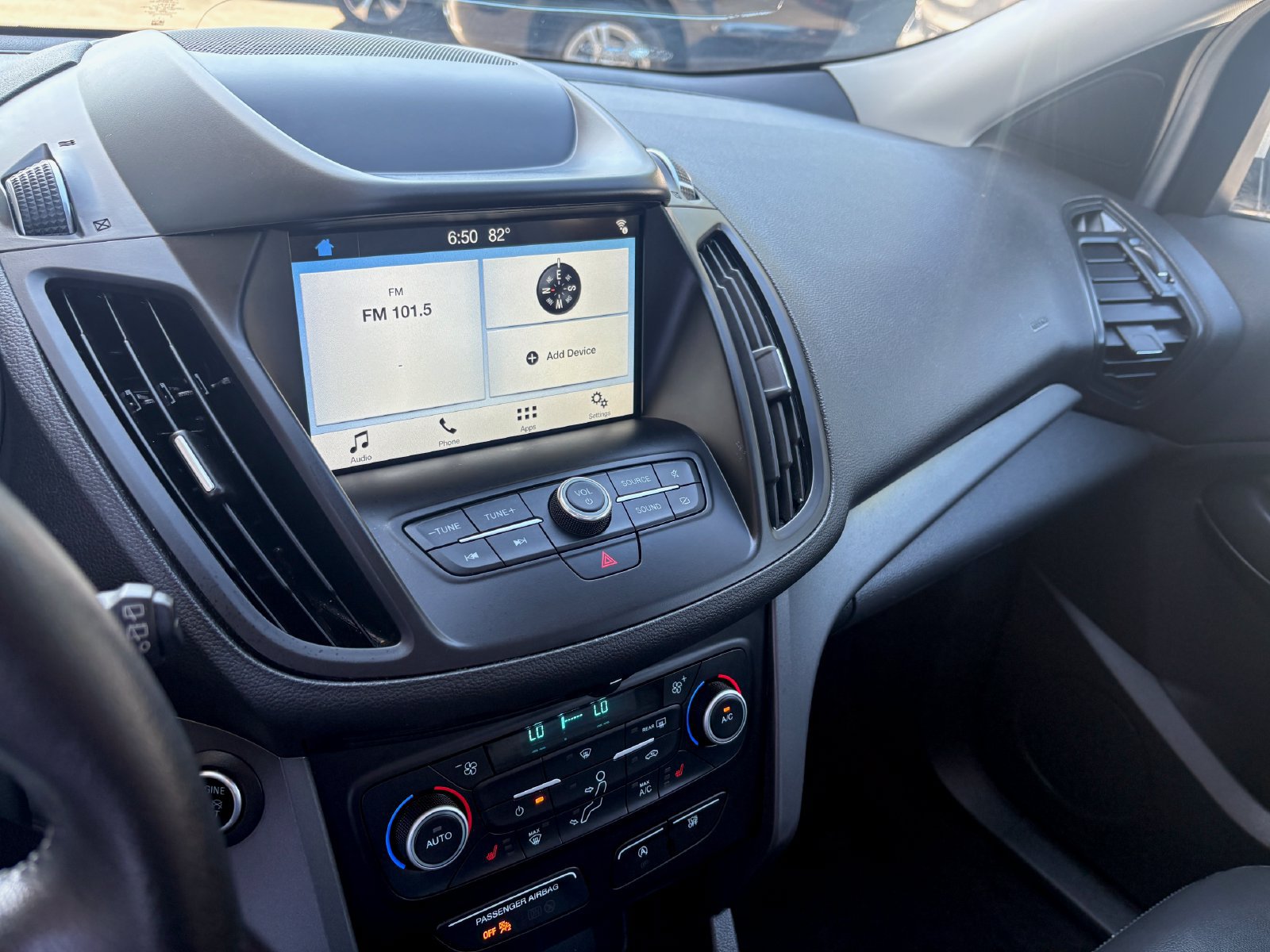 Used 2019 Ford Escape SEL AWD/4WD image 24