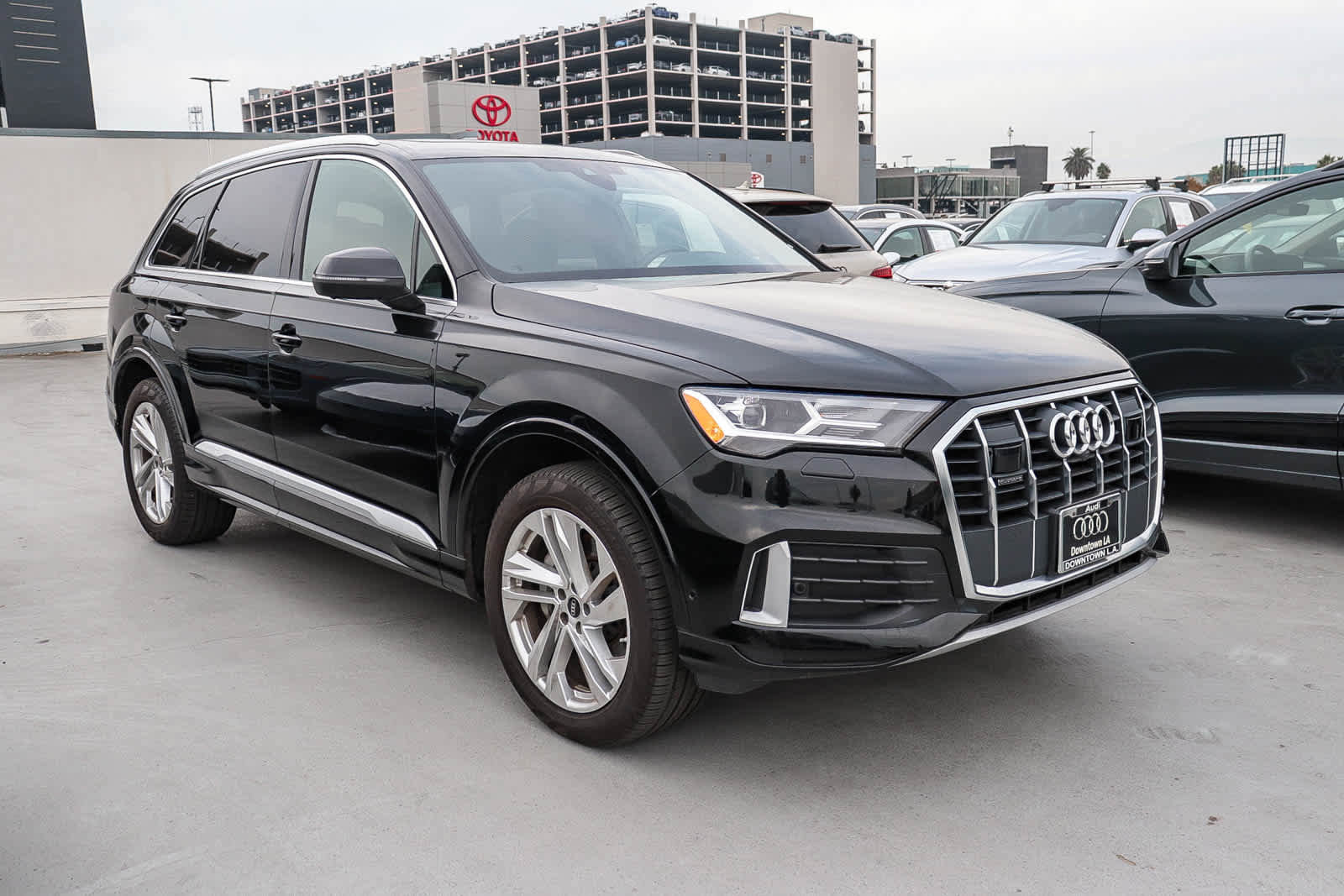 Used 2023 Audi Q7 2.0T Premium w/ Convenience Package image 3