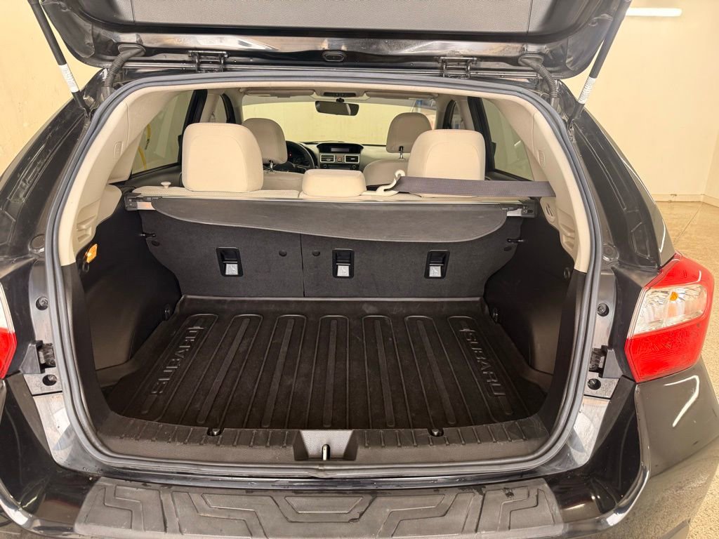 Used 2017 Subaru Crosstrek 2.0i Premium w/ Moonroof Package image 9