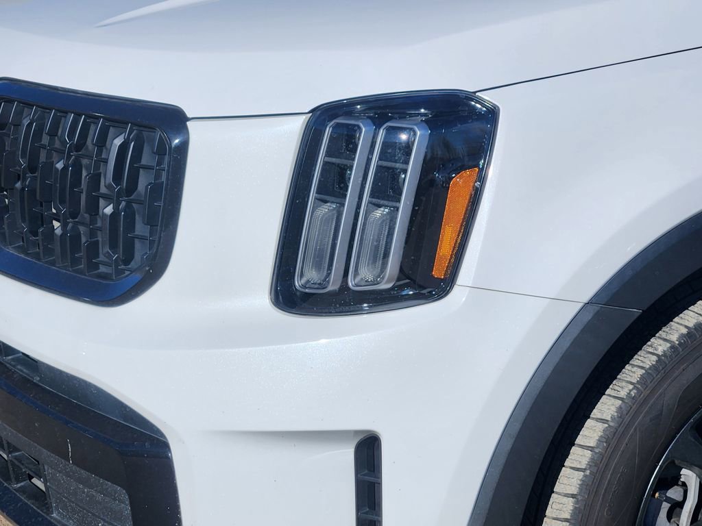 Certified 2023 Kia Telluride LX image 8