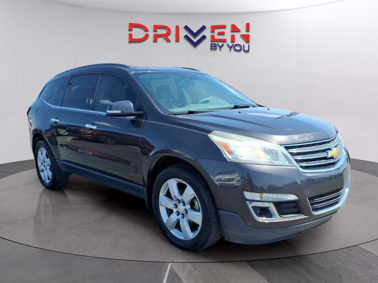 Used 2017 Chevrolet Traverse LT w/ Style and Technology Package image 7