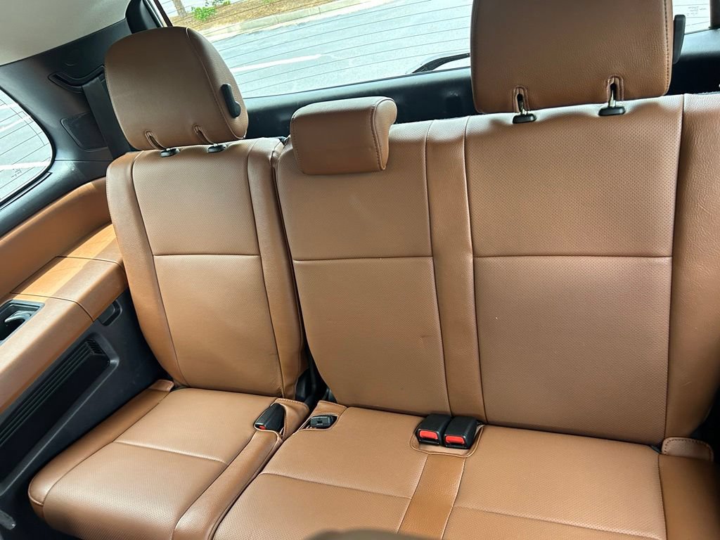 Used 2022 Toyota Sequoia Platinum AWD/4WD image 44