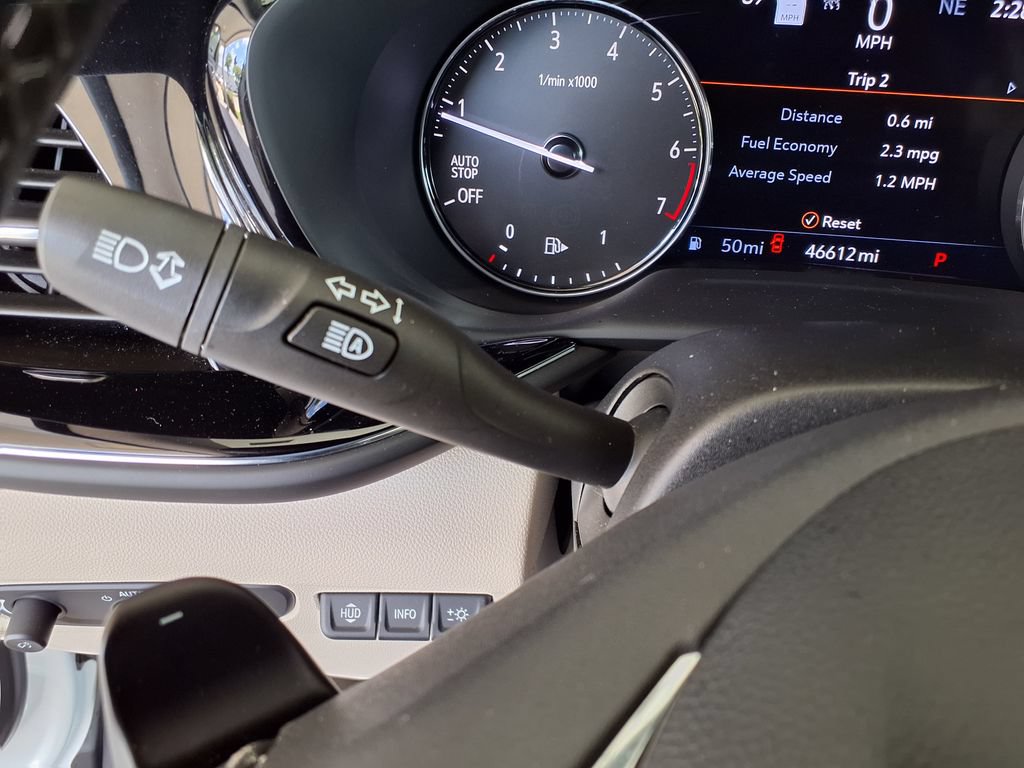 Used 2022 Buick Envision Avenir w/ Technology Package II FWD image 30
