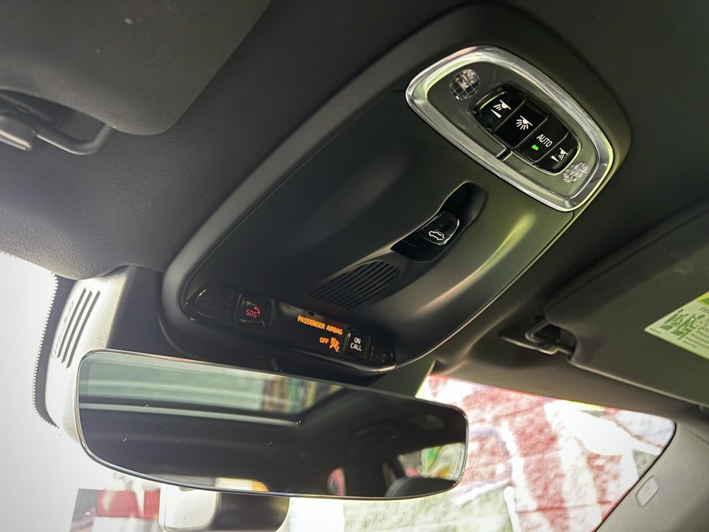 Used 2016 Volvo XC90 T6 R-Design w/ Protection Package Plus image 33