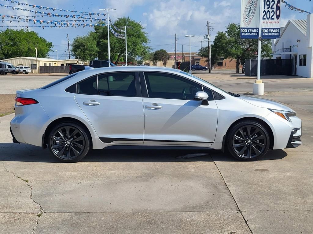 Used 2025 Toyota Corolla SE FWD image 8