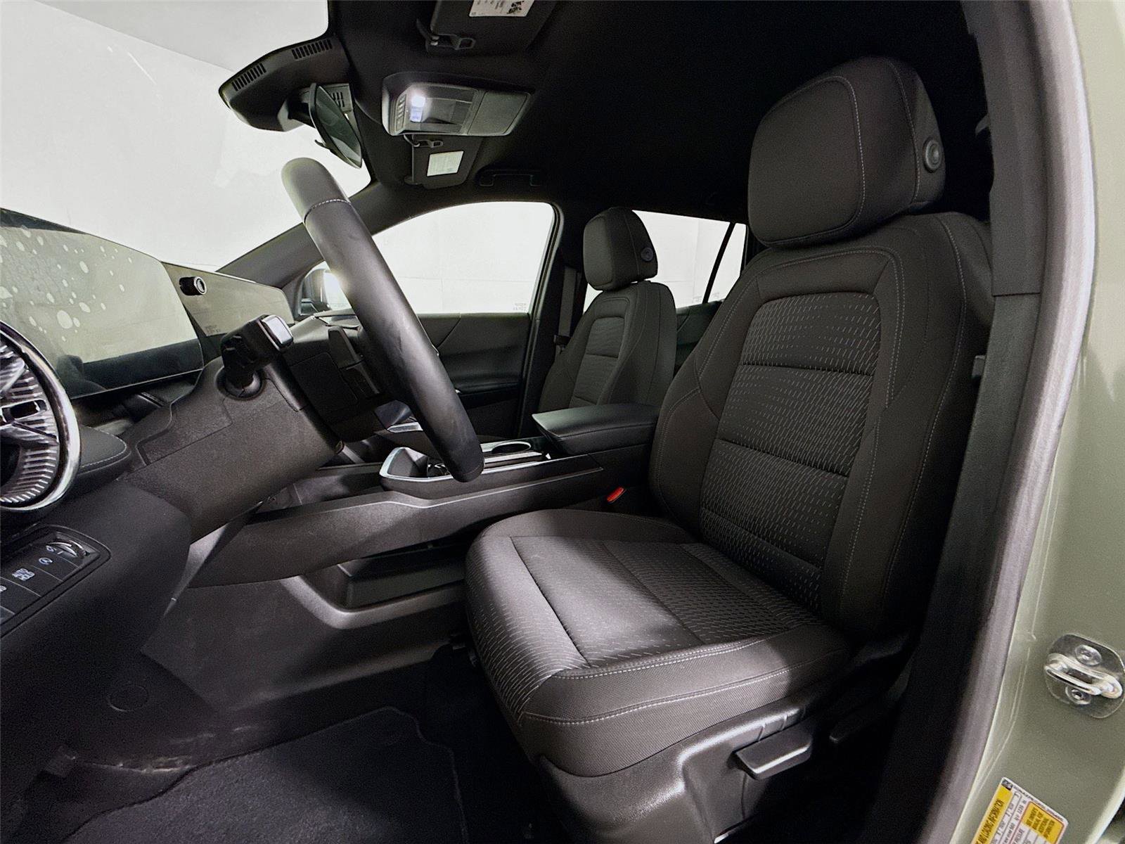 Used 2025 Chevrolet Equinox LT image 21