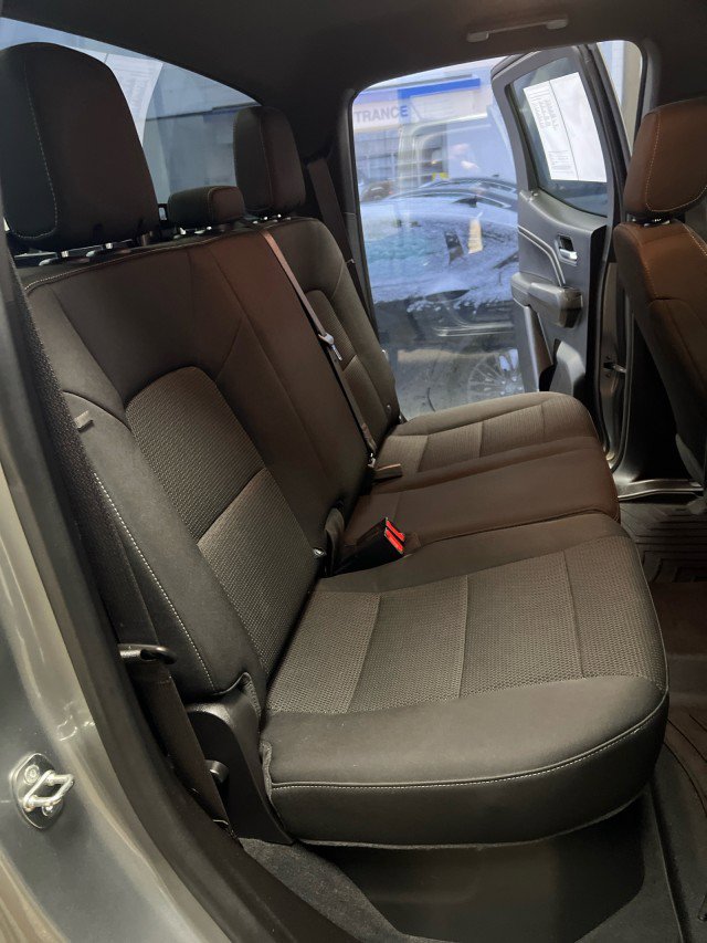 Used 2023 Chevrolet Colorado LT image 11