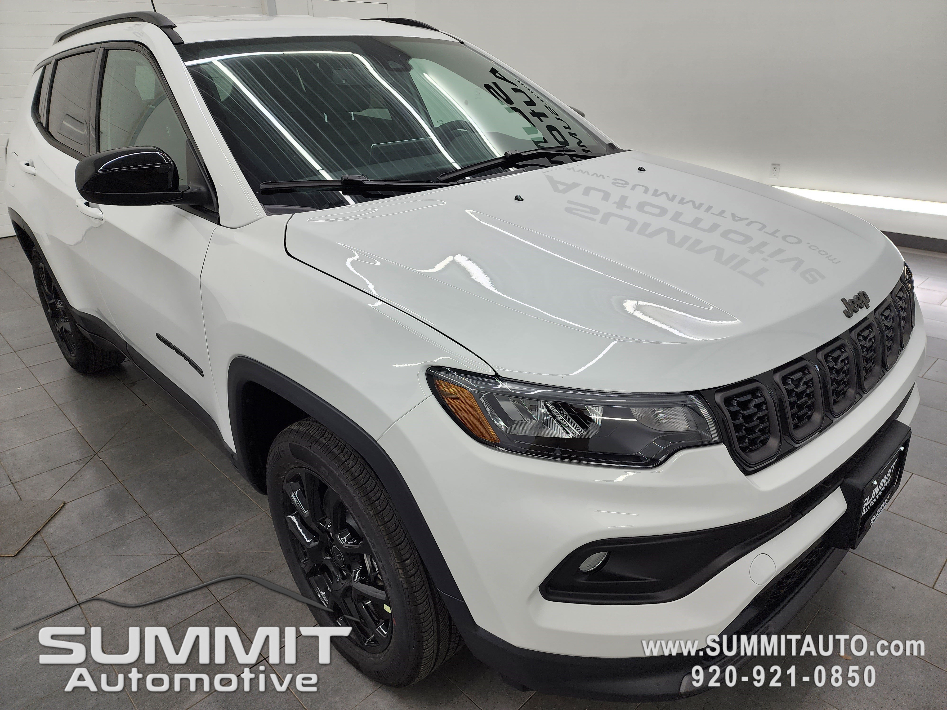 New 2026 Jeep Compass Latitude AWD/4WD image 2