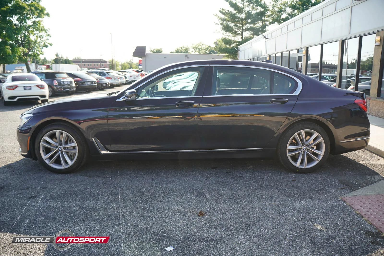 Used 2016 BMW 750i xDrive AWD/4WD image 4