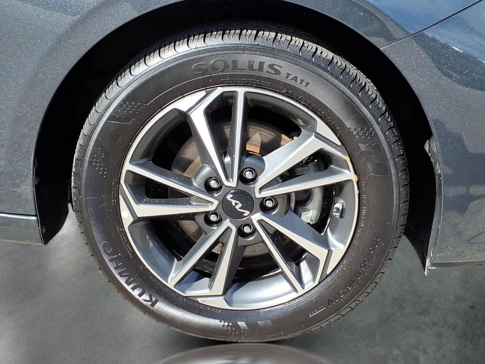 Used 2023 Kia Forte LXS FWD image 10