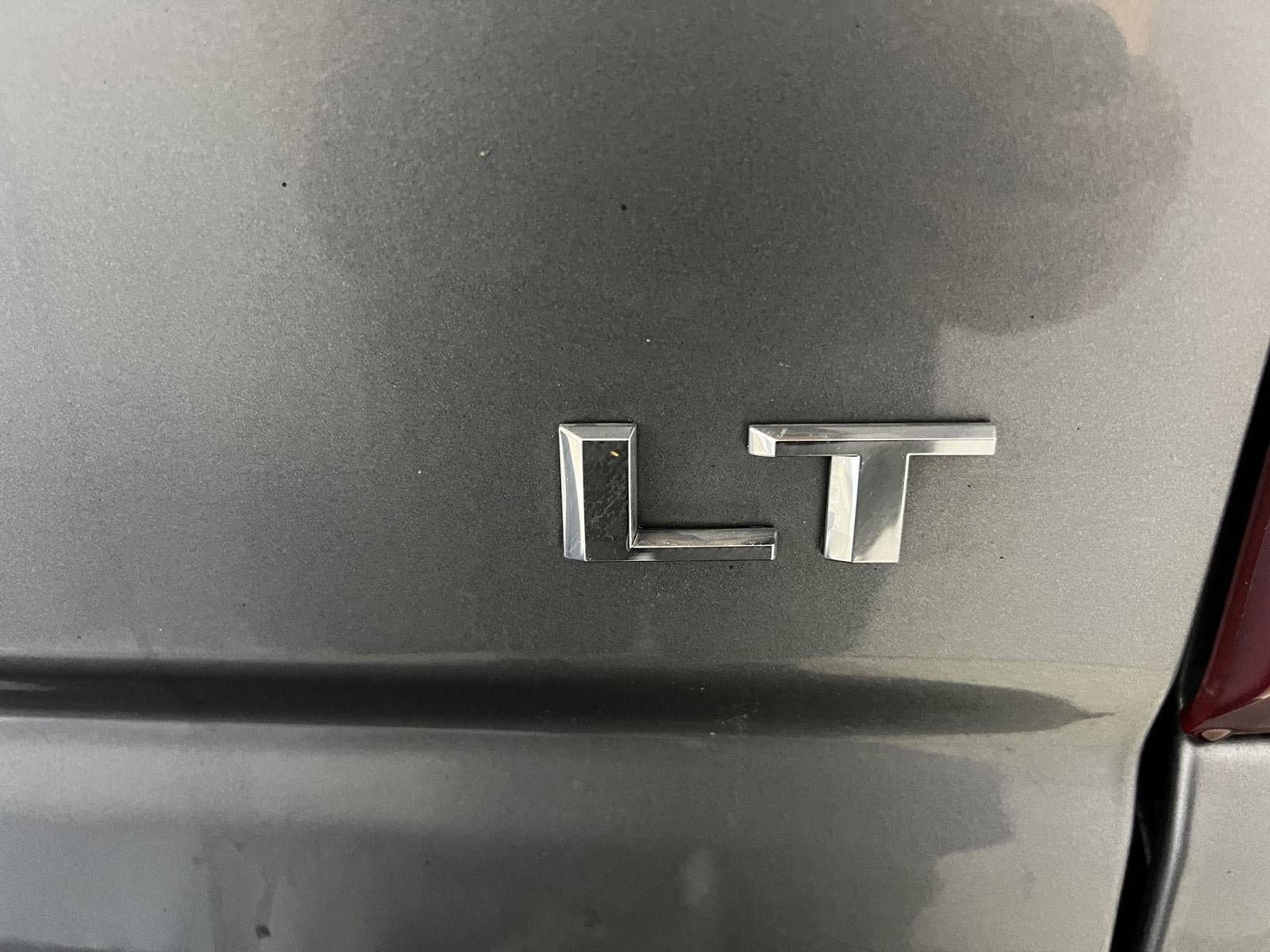 Used 2021 Chevrolet Silverado 1500 LT AWD/4WD image 9