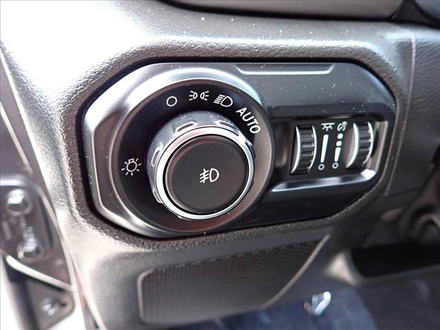 Used 2021 Jeep Wrangler Sport AWD/4WD image 12