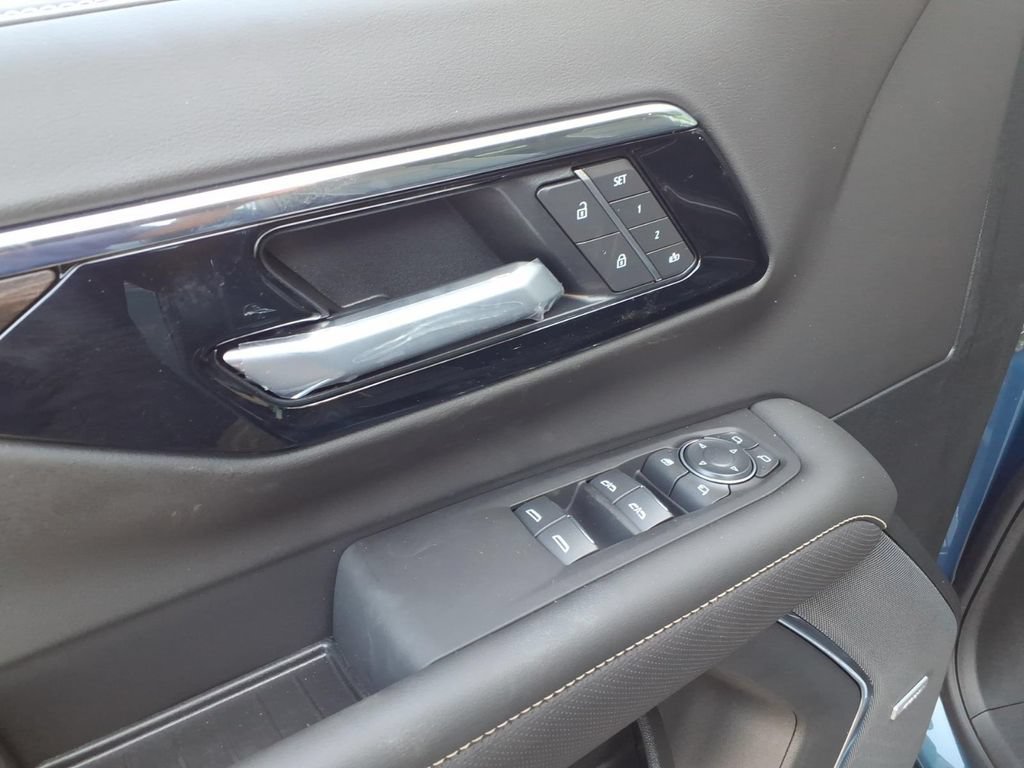 New 2026 Chevrolet Tahoe Premier AWD/4WD image 14