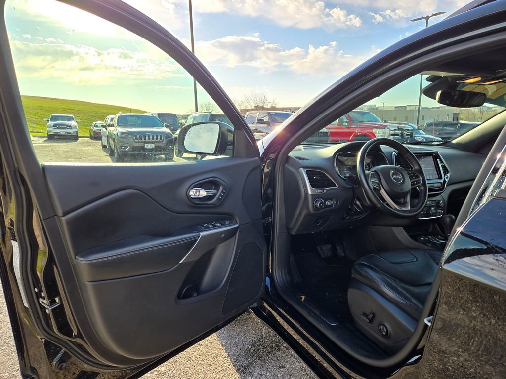 Used 2019 Jeep Cherokee High Altitude image 14