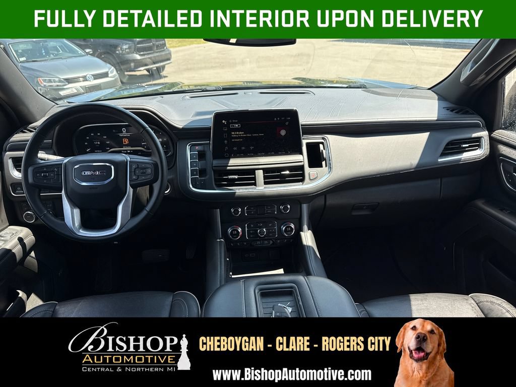 Used 2024 GMC Yukon XL SLT AWD/4WD image 3