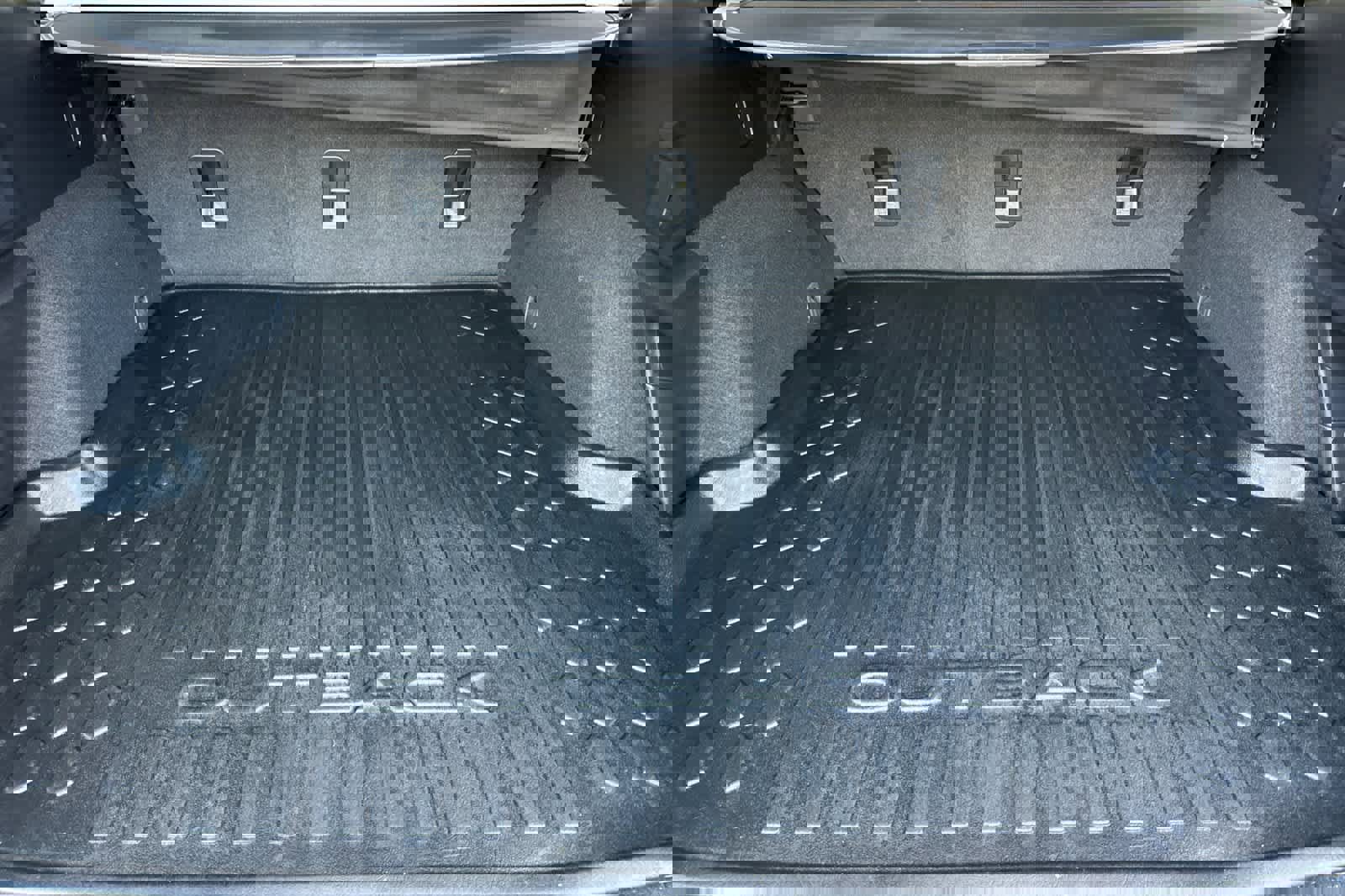 Used 2024 Subaru Outback Limited image 16