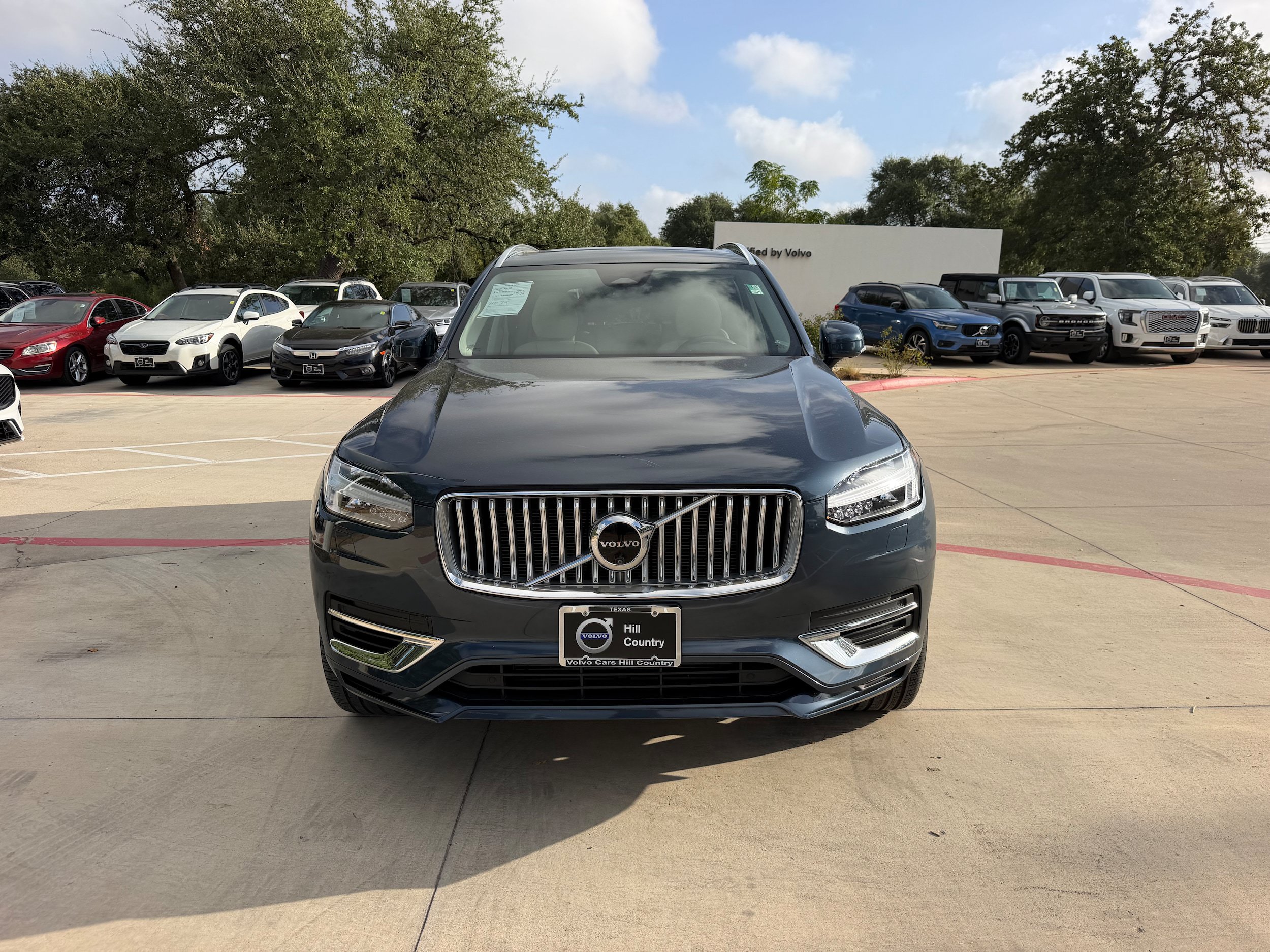 Certified 2024 Volvo XC90 T8 Plus AWD/4WD image 8