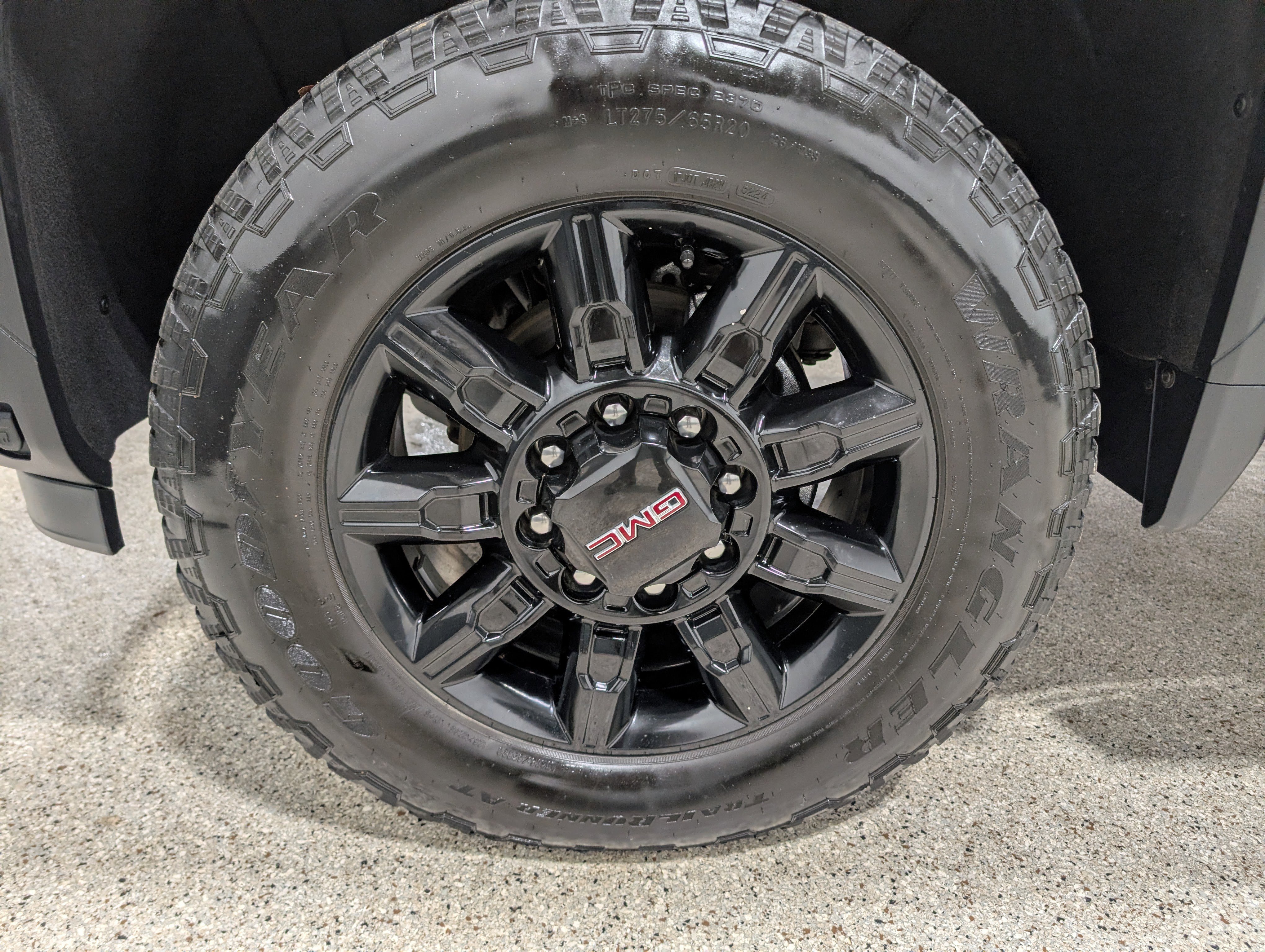 Used 2025 GMC Sierra 3500 AT4 w/ AT4 Premium Plus Package image 12